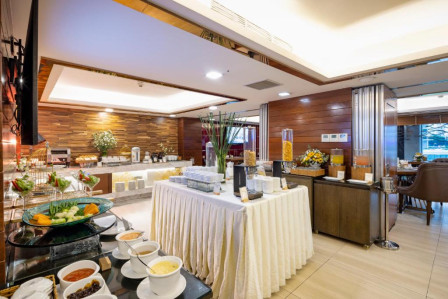 WinSuites Saigon Hotel